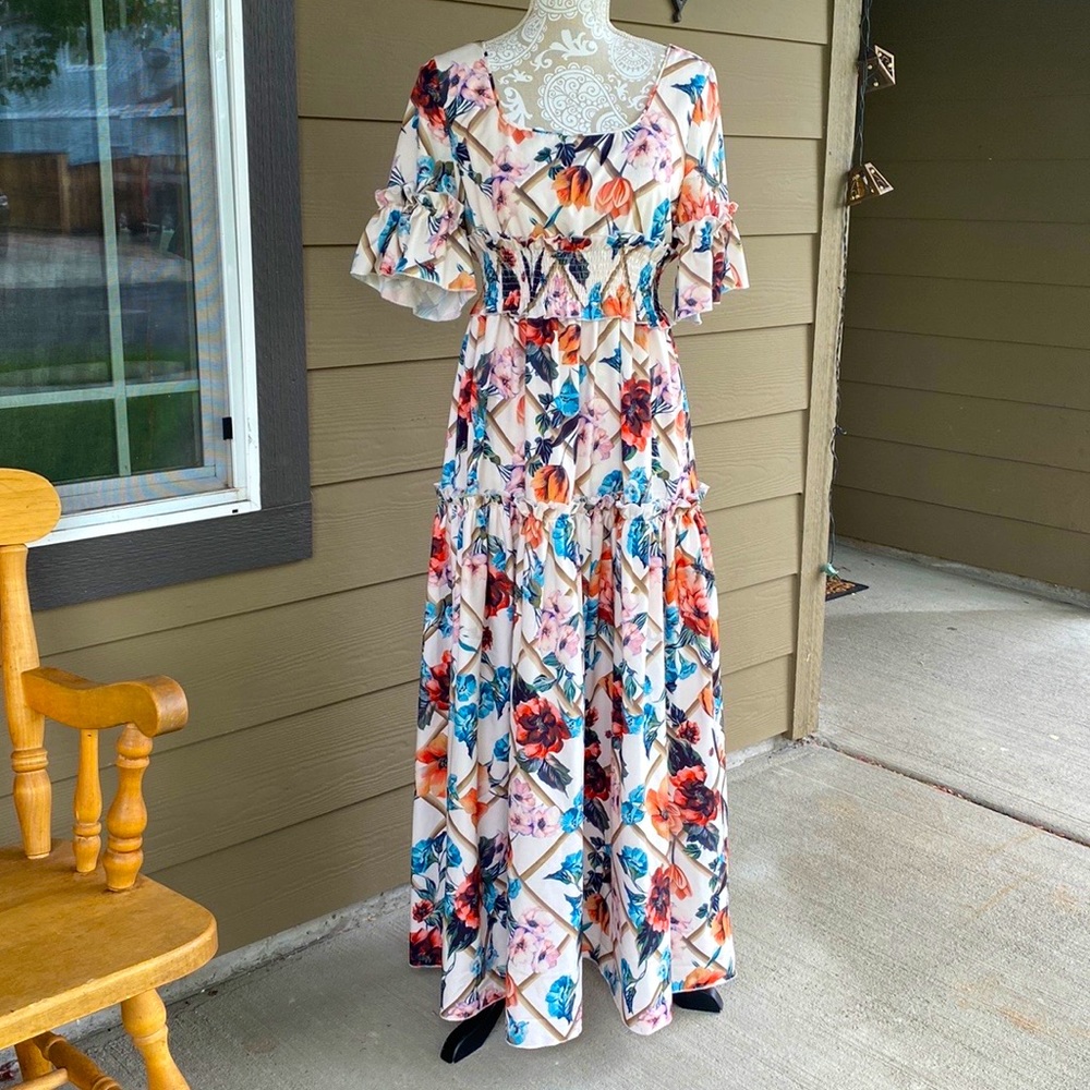 Floral Prairie Dress with Ruffle Sleeves